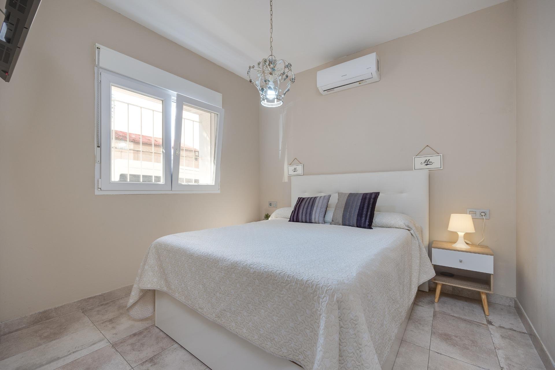 Reventa - Town House -
Torrevieja - Centro