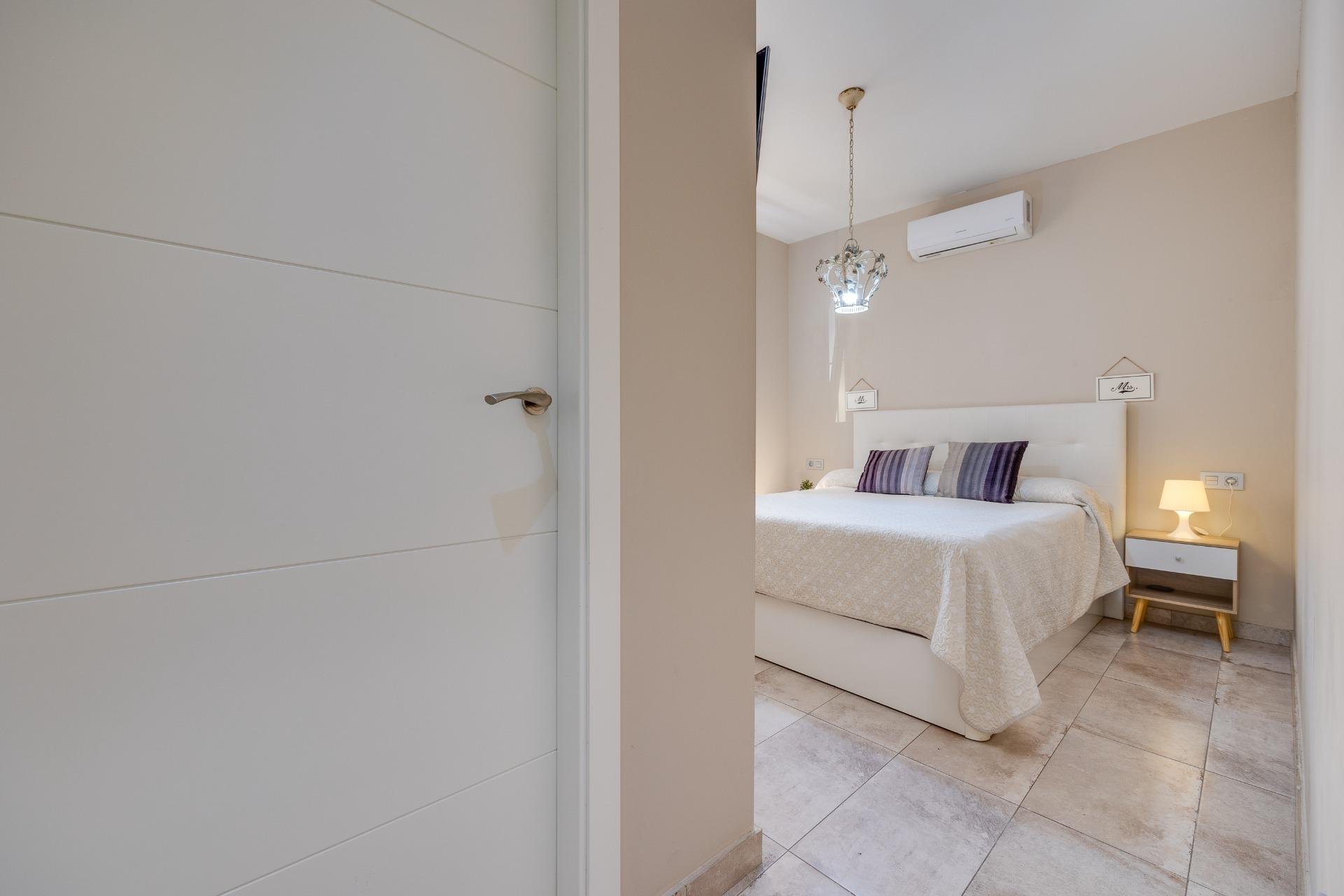 Reventa - Town House -
Torrevieja - Centro