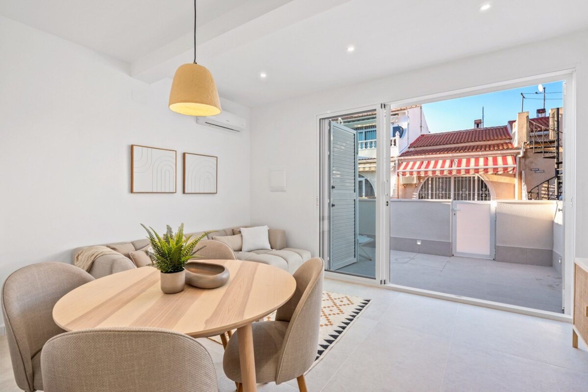 Reventa - Town House -
Torrevieja - Costa Blanca