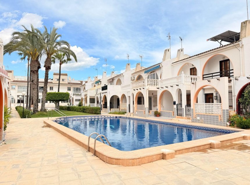 Reventa - Town House -
Torrevieja - El Chaparral