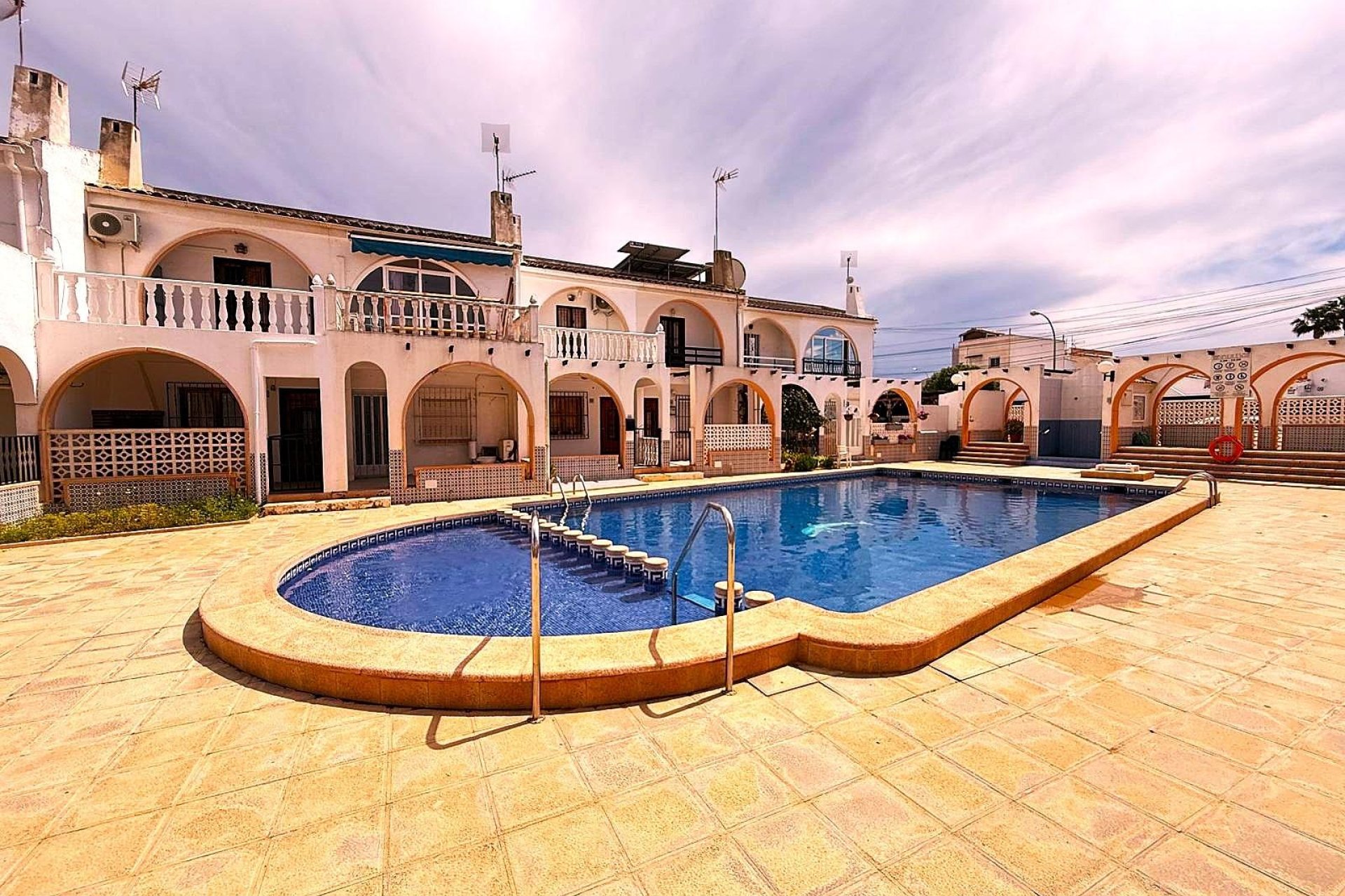 Reventa - Town House -
Torrevieja - El Chaparral