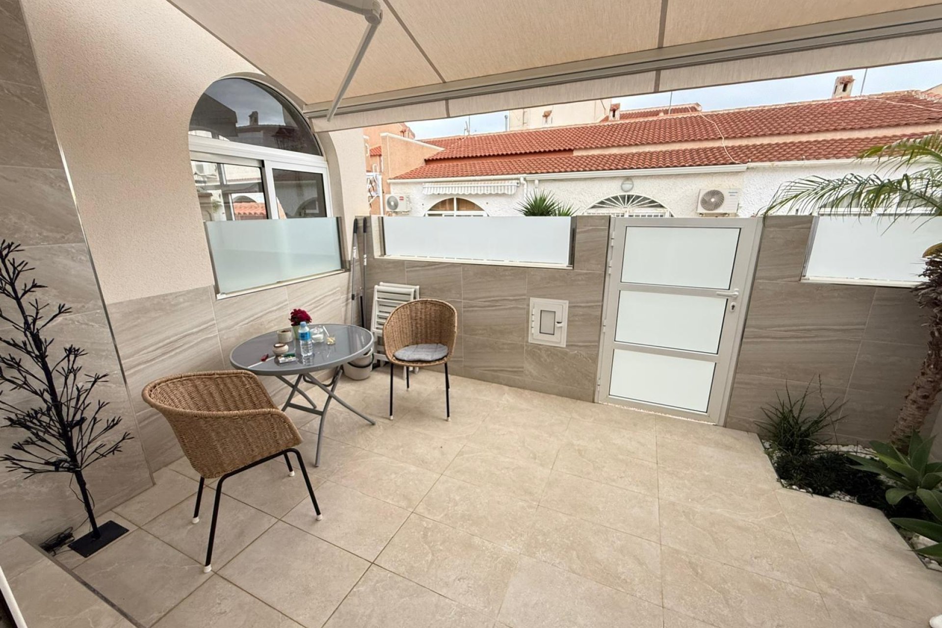 Reventa - Town House -
Torrevieja - El Chaparral