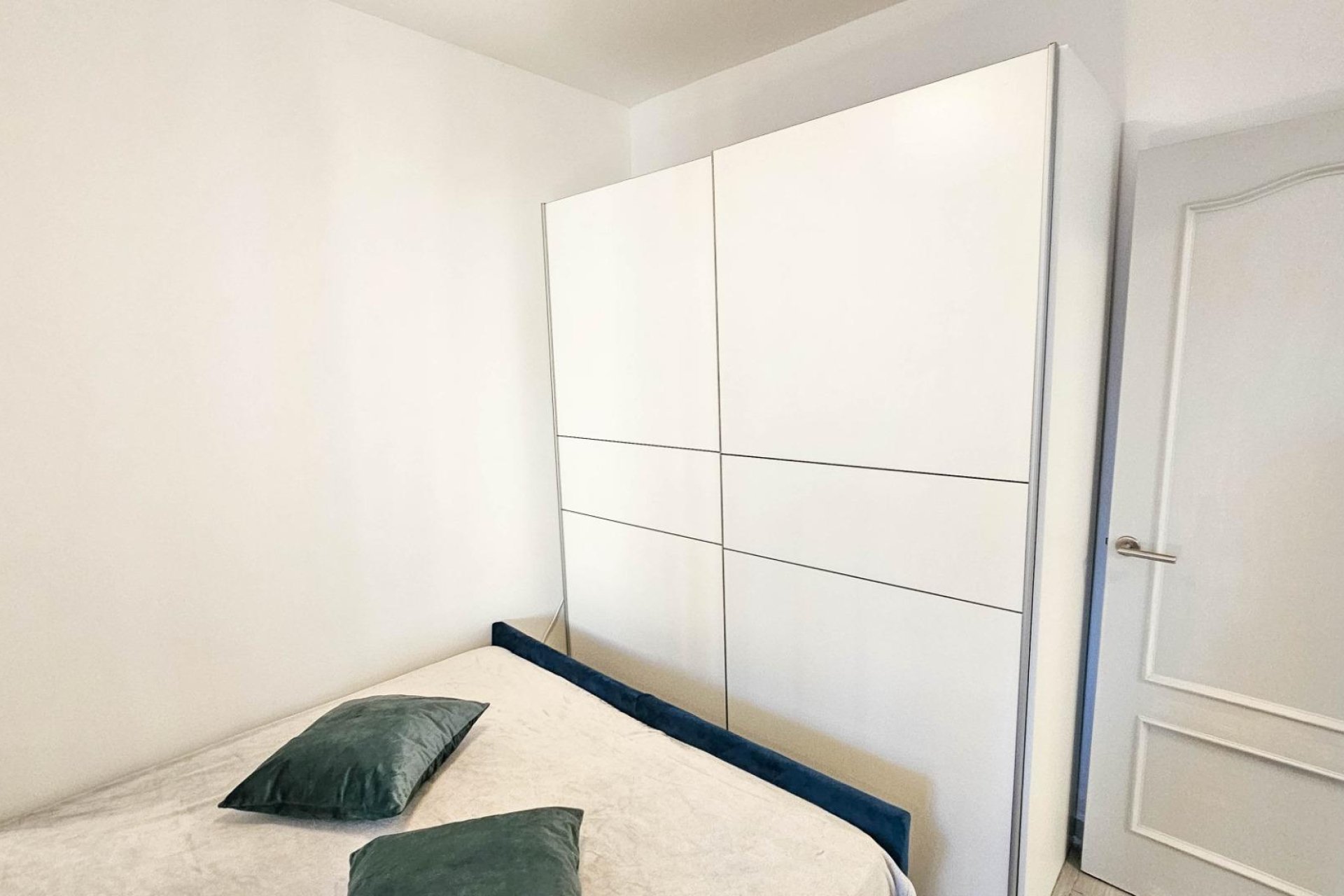 Reventa - Town House -
Torrevieja - El Limonar