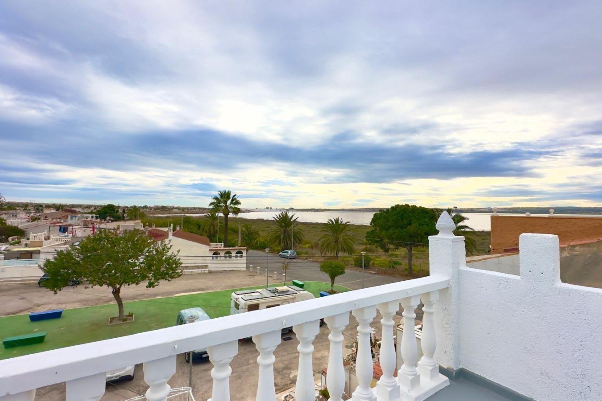 Reventa - Town House -
Torrevieja - La Siesta - El Salado - Torreta