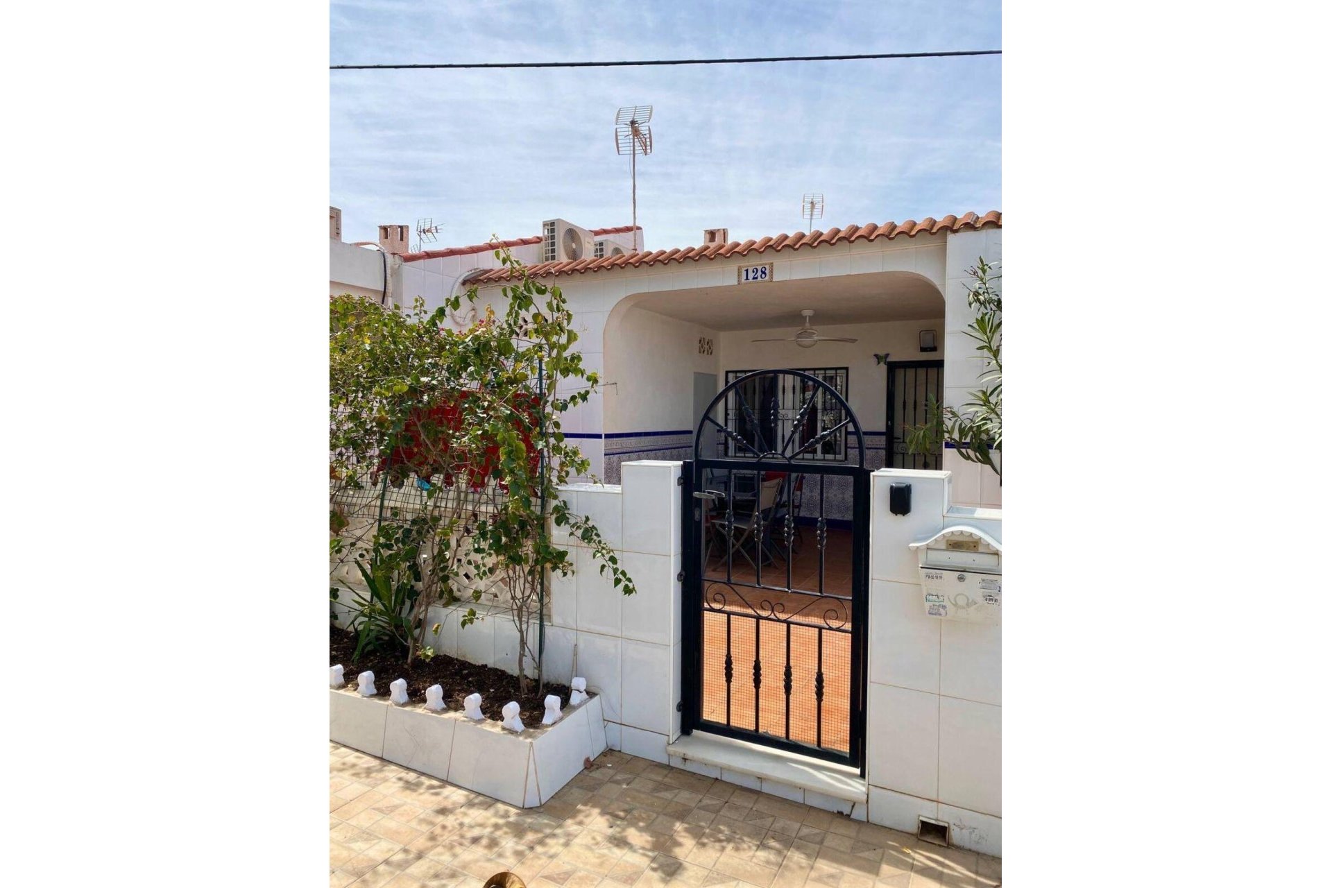 Reventa - Town House -
Torrevieja - La Siesta - El Salado - Torreta