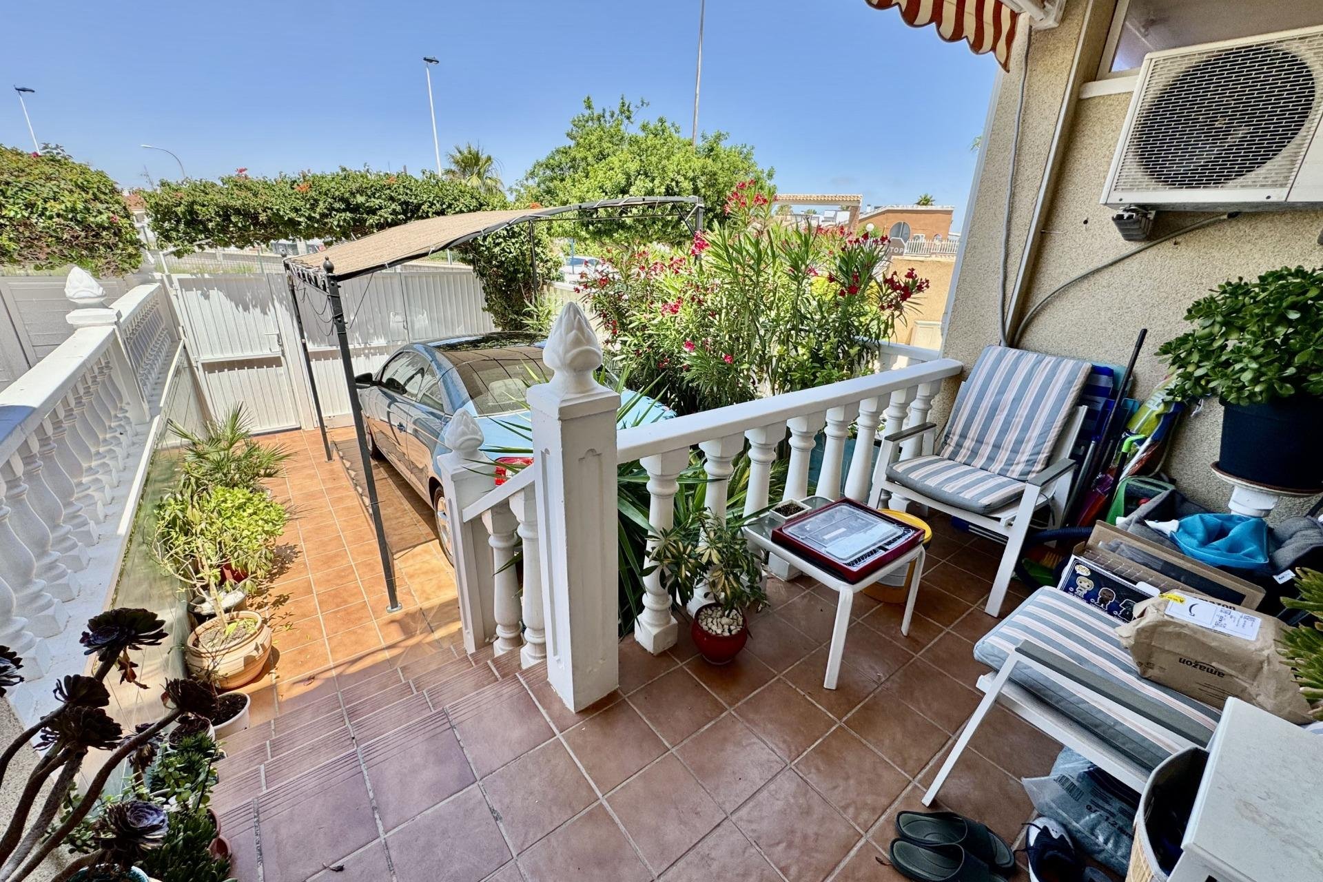 Reventa - Town House -
Torrevieja - La Siesta - El Salado - Torreta