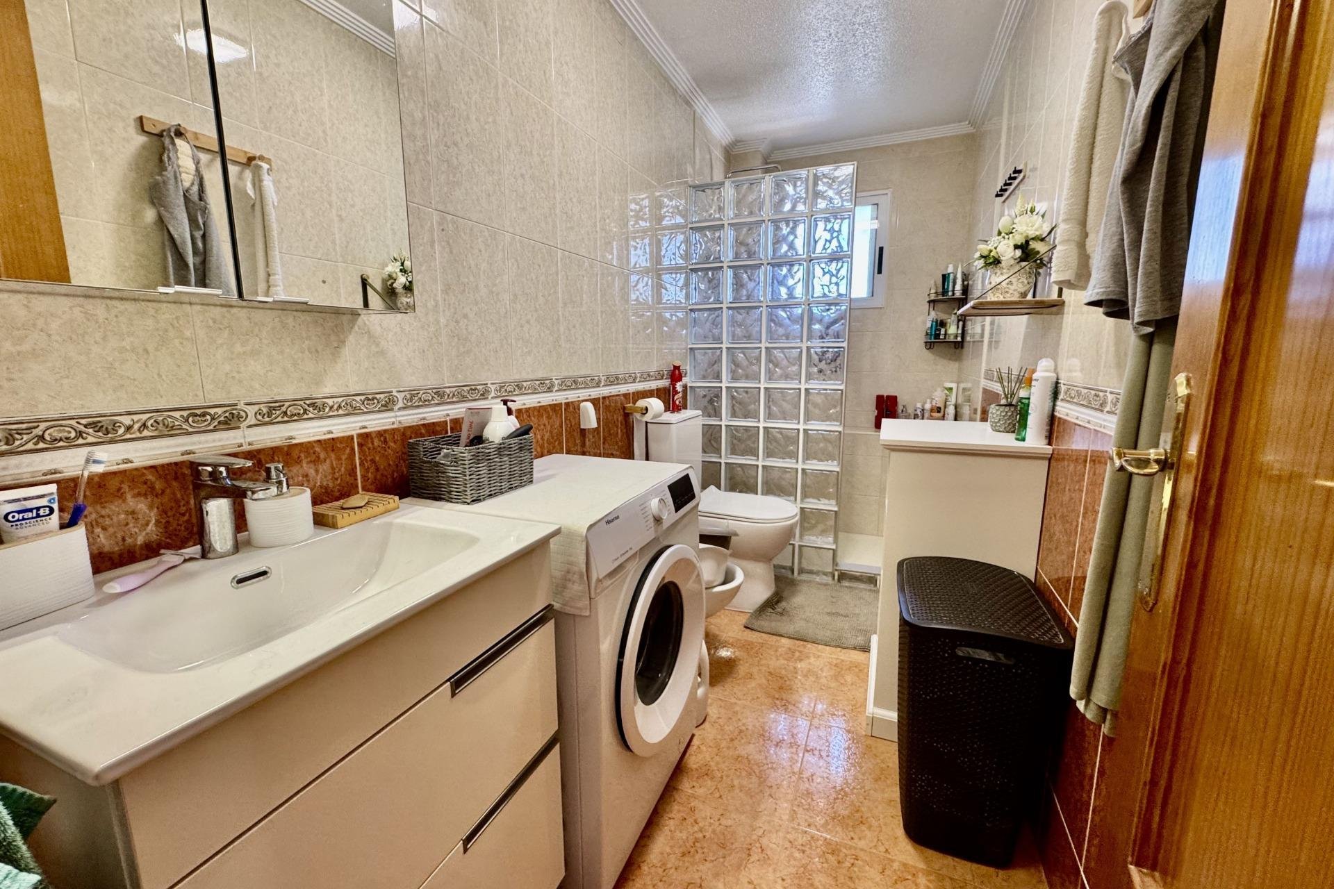 Reventa - Town House -
Torrevieja - La Siesta - El Salado - Torreta