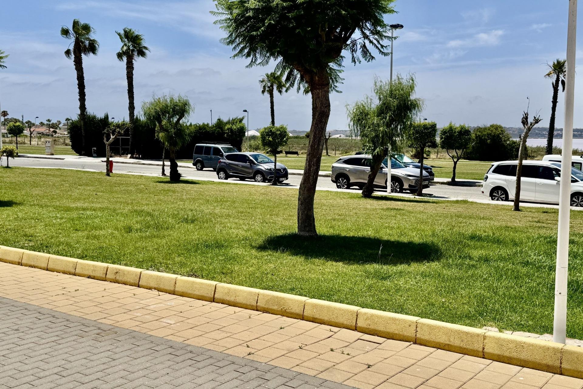 Reventa - Town House -
Torrevieja - La Siesta - El Salado - Torreta