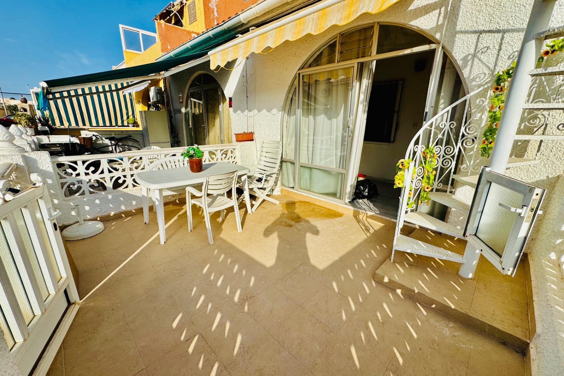Reventa - Town House -
Torrevieja - La Siesta - El Salado - Torreta
