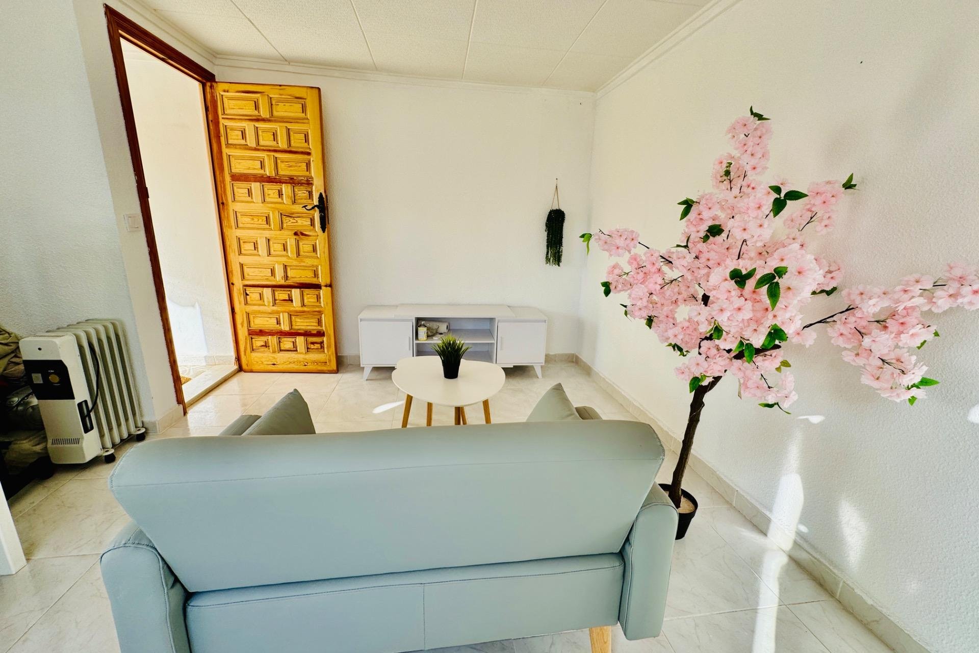 Reventa - Town House -
Torrevieja - La Siesta - El Salado - Torreta