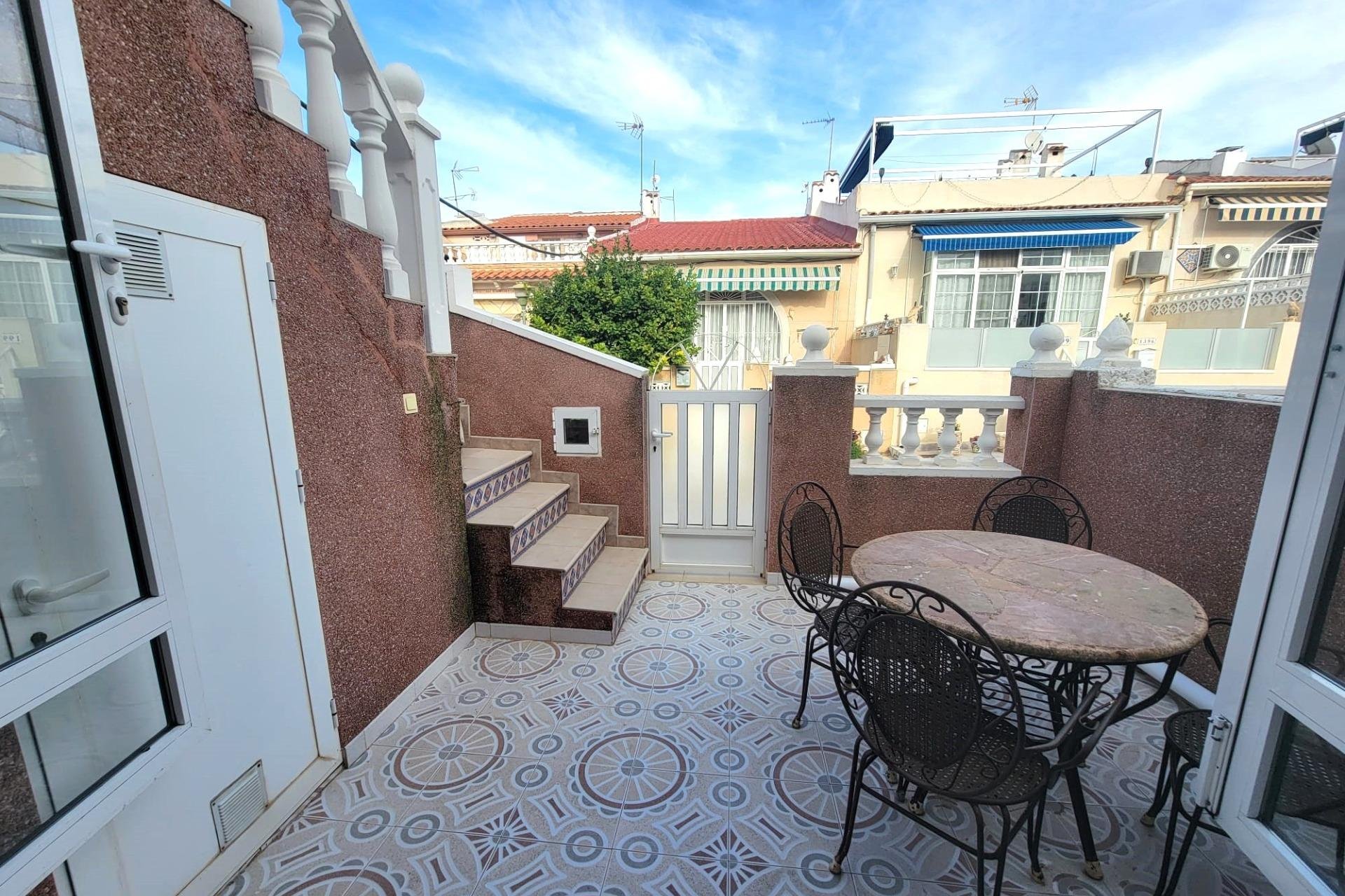 Reventa - Town House -
Torrevieja - La Siesta - El Salado - Torreta