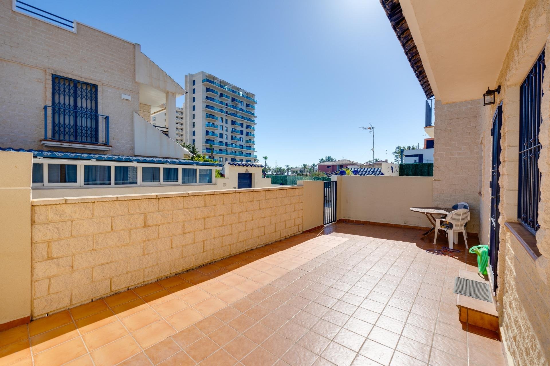 Reventa - Town House -
Torrevieja - La Veleta