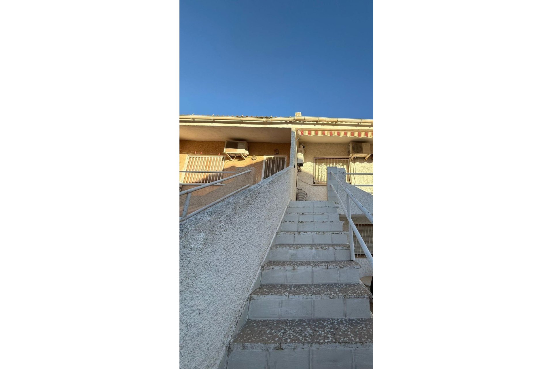 Reventa - Town House -
Torrevieja - Los Altos