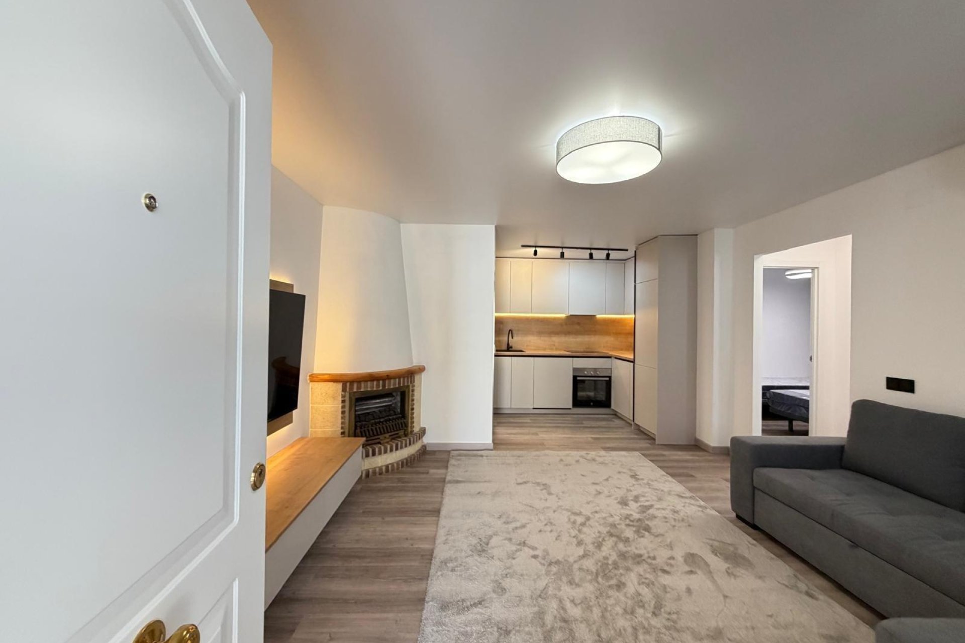Reventa - Town House -
Torrevieja - Miramar - Torre Del Moro