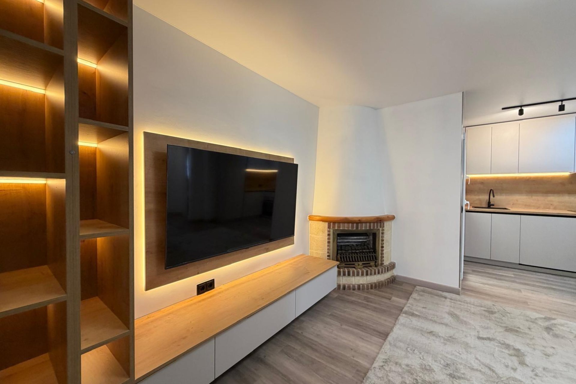 Reventa - Town House -
Torrevieja - Miramar - Torre Del Moro