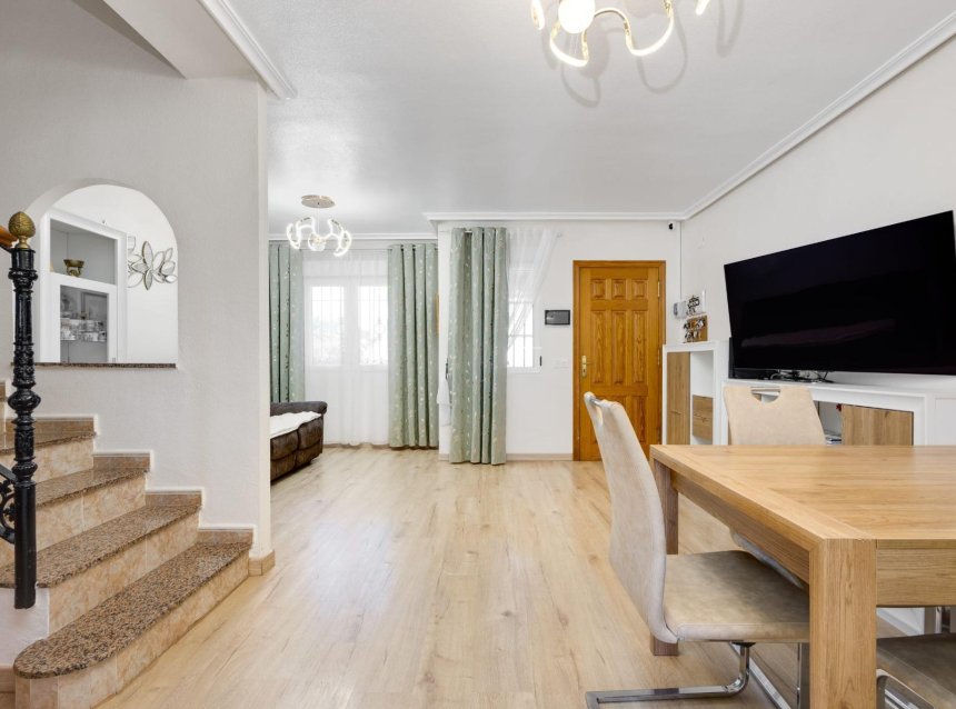 Reventa - Town House -
Torrevieja - Parque Las Naciones