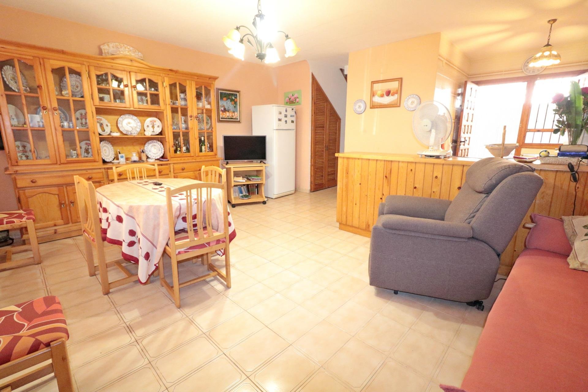 Reventa - Town House -
Torrevieja - Playa De Los Naufragos
