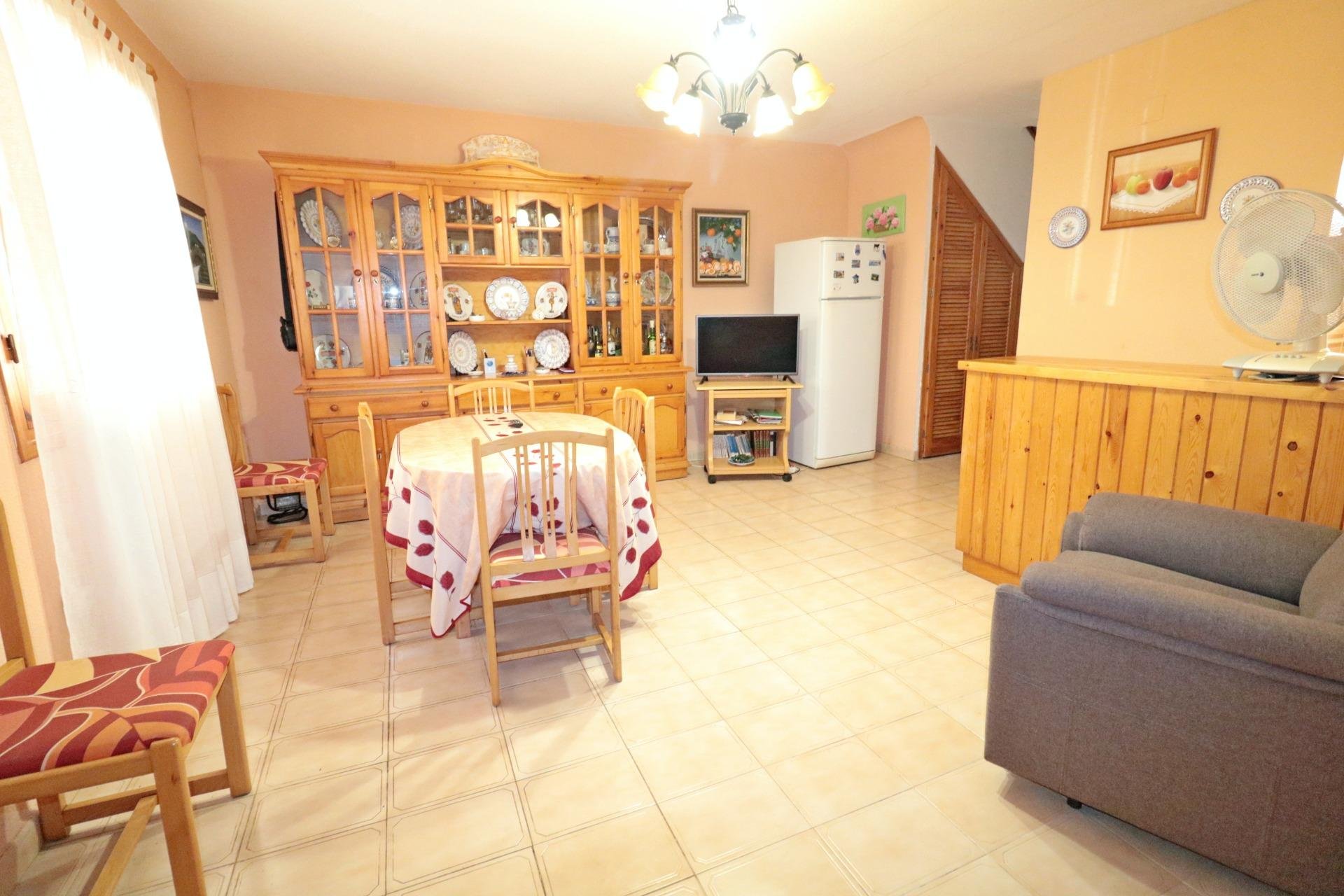 Reventa - Town House -
Torrevieja - Playa De Los Naufragos