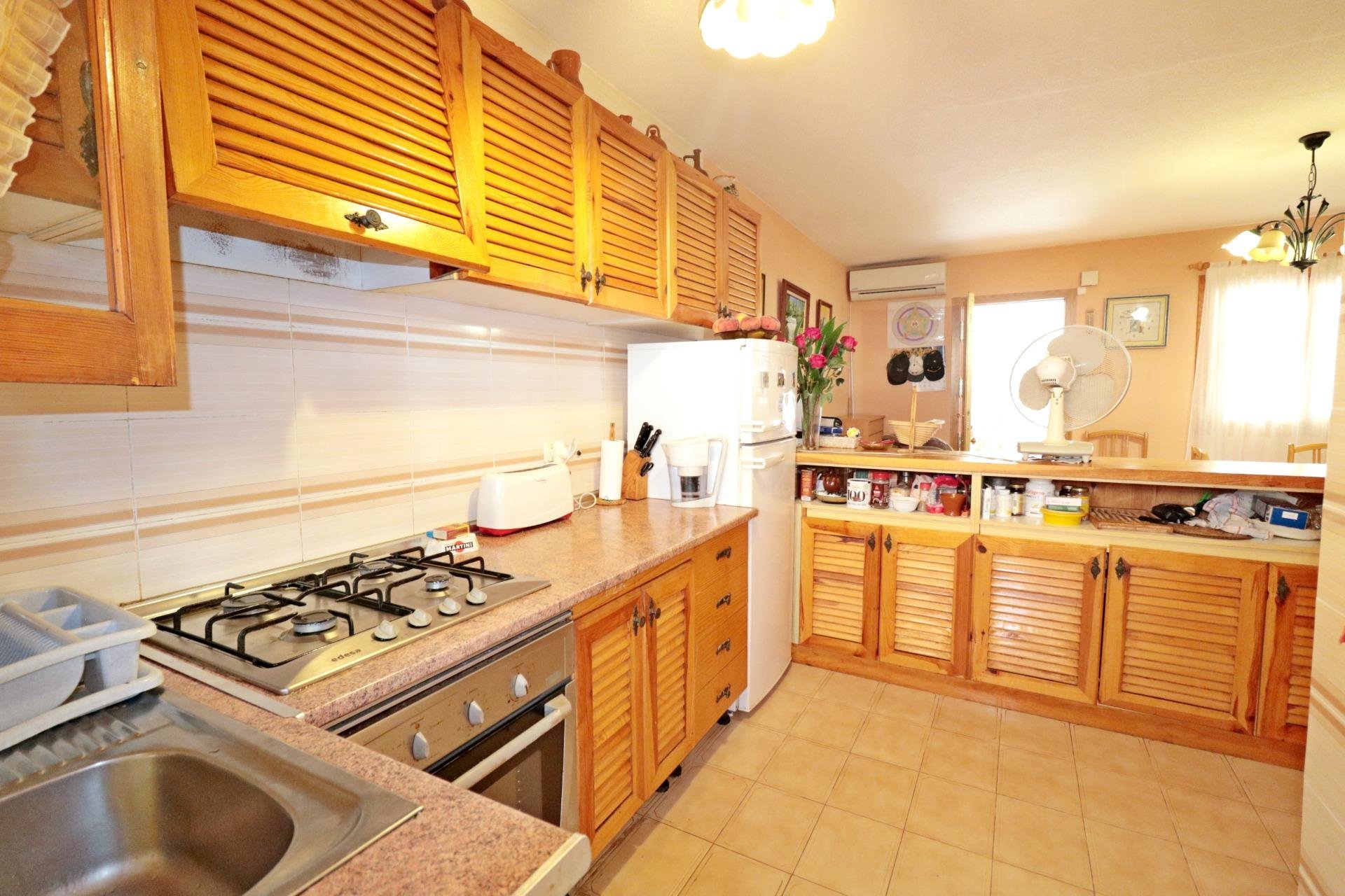 Reventa - Town House -
Torrevieja - Playa De Los Naufragos