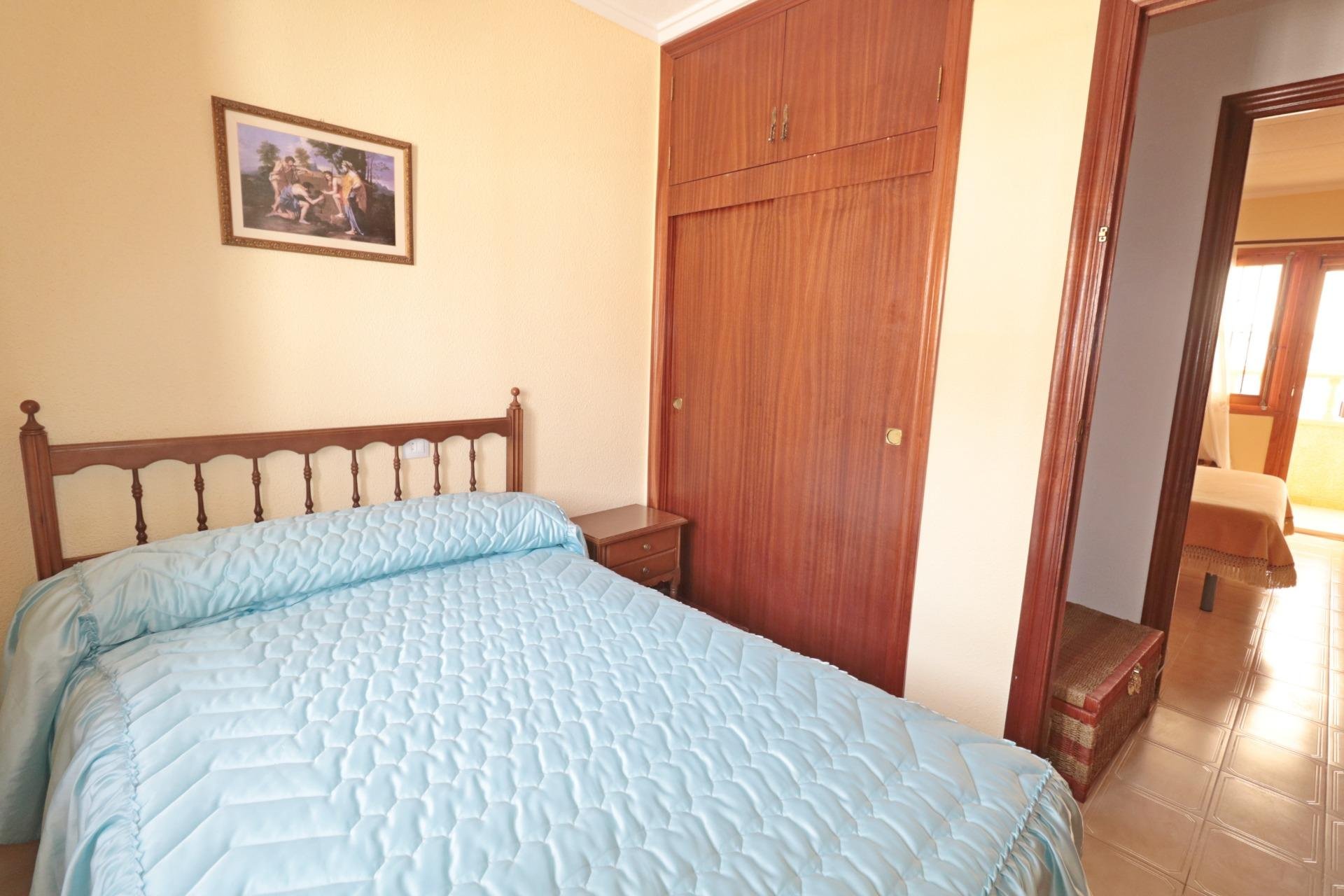Reventa - Town House -
Torrevieja - Playa De Los Naufragos