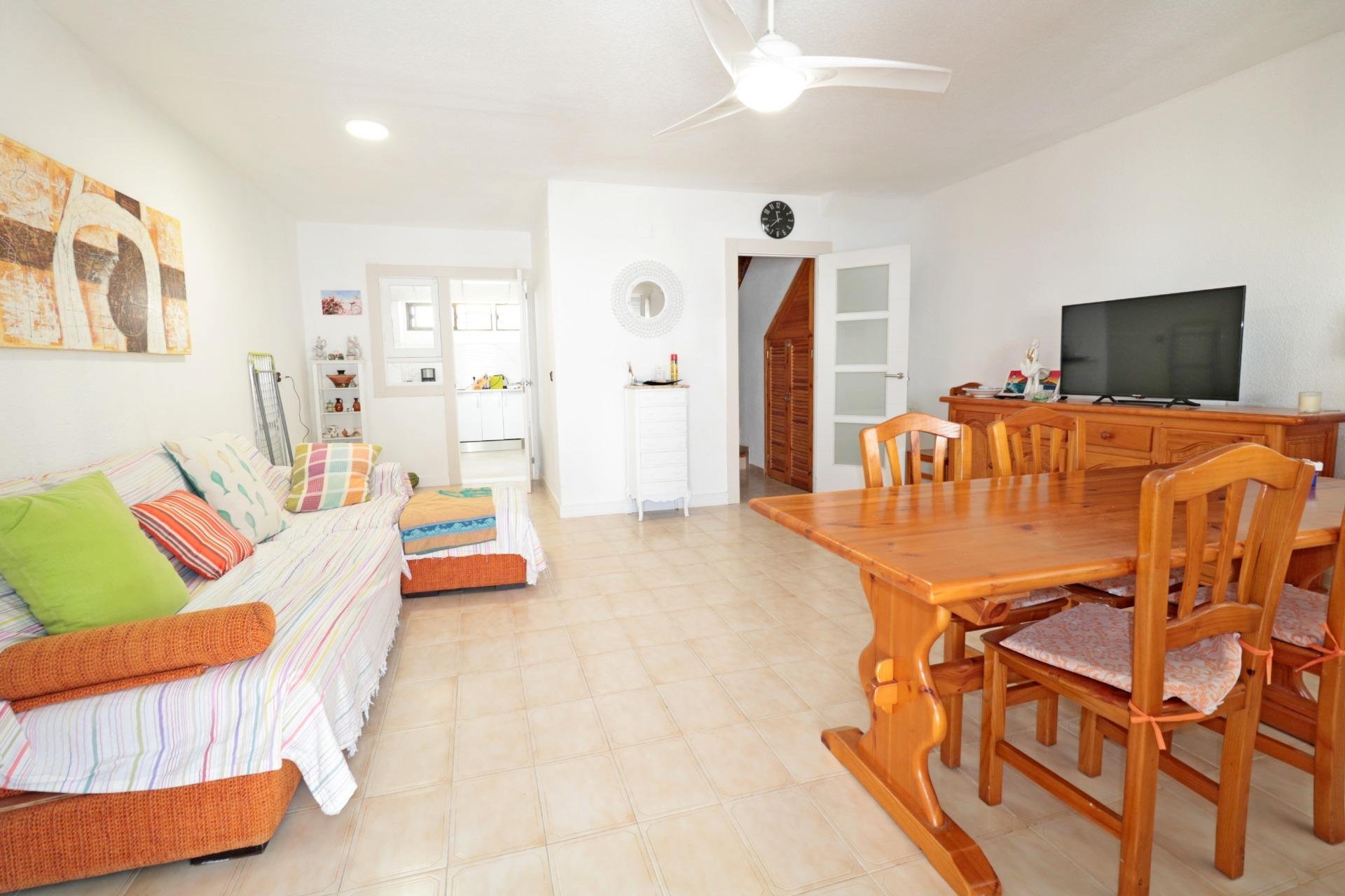 Reventa - Town House -
Torrevieja - Playa De Los Naufragos