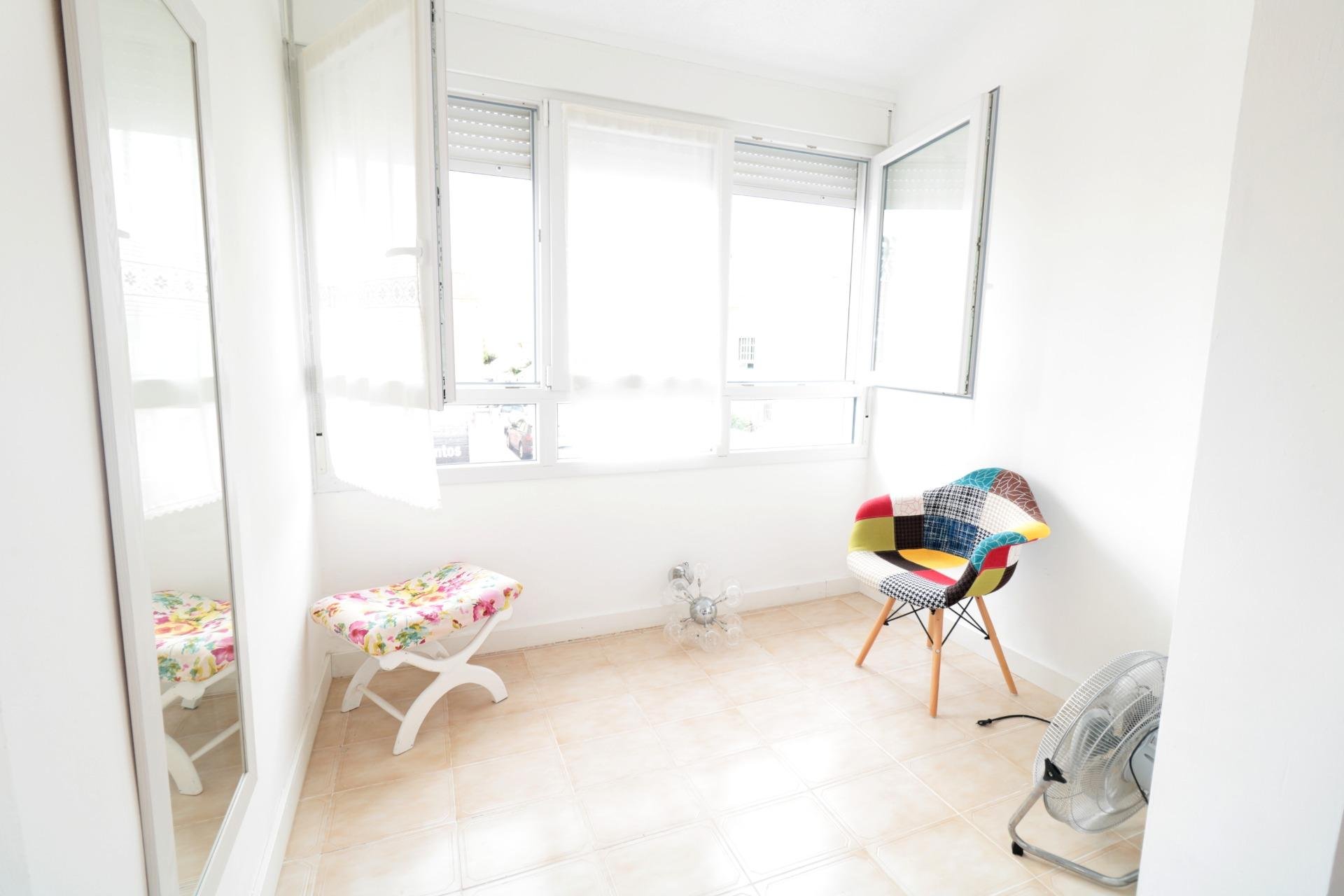 Reventa - Town House -
Torrevieja - Playa De Los Naufragos