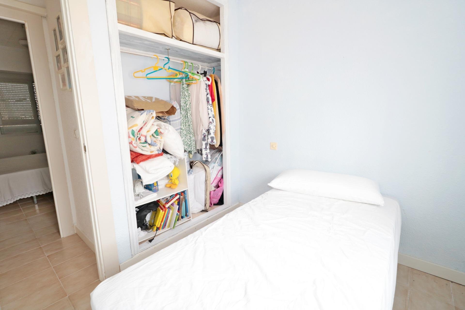Reventa - Town House -
Torrevieja - Playa De Los Naufragos