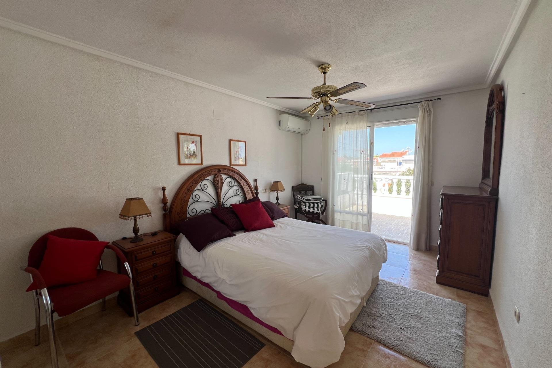 Reventa - Town House -
Torrevieja - San Luis