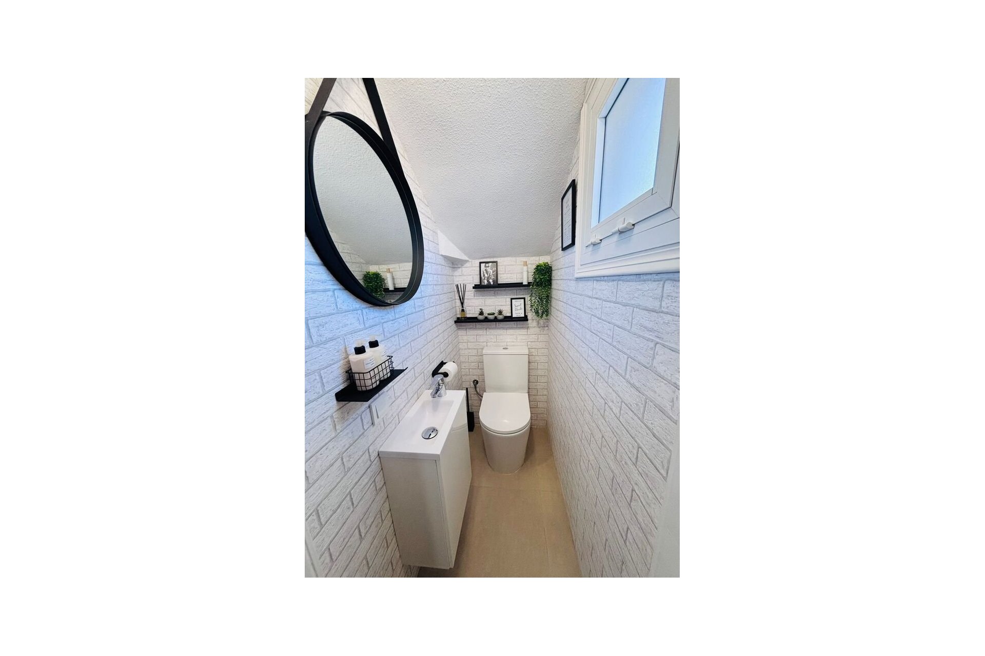 Reventa - Town House -
Villamartin - Costa Blanca