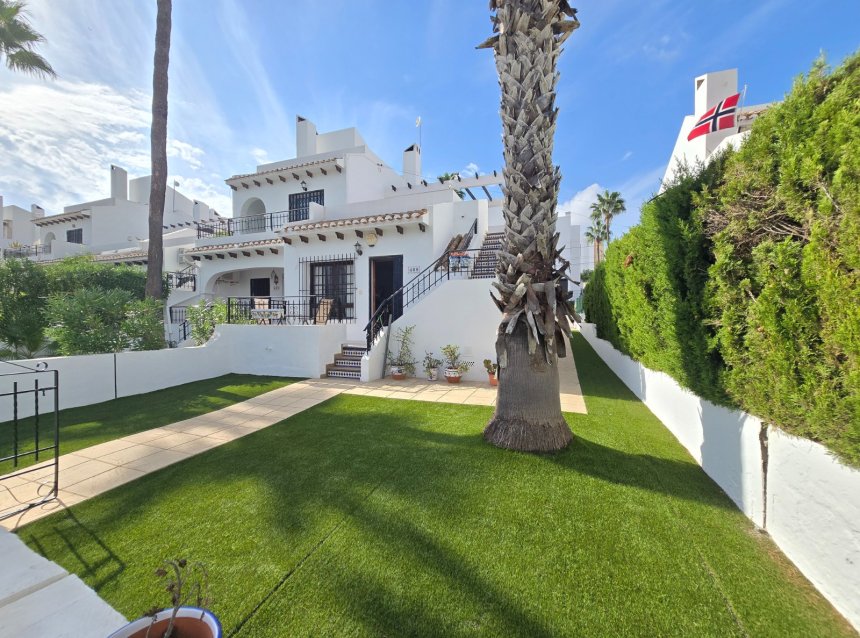 Reventa - Town House -
Villamartin - Costa Blanca