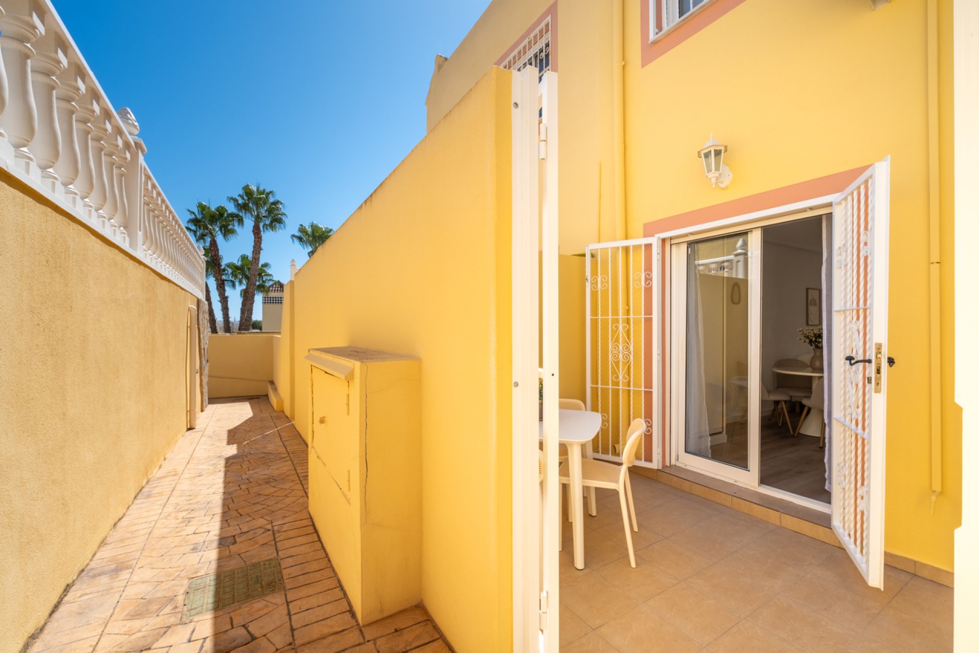 Reventa - Town House -
Villamartin - Costa Blanca