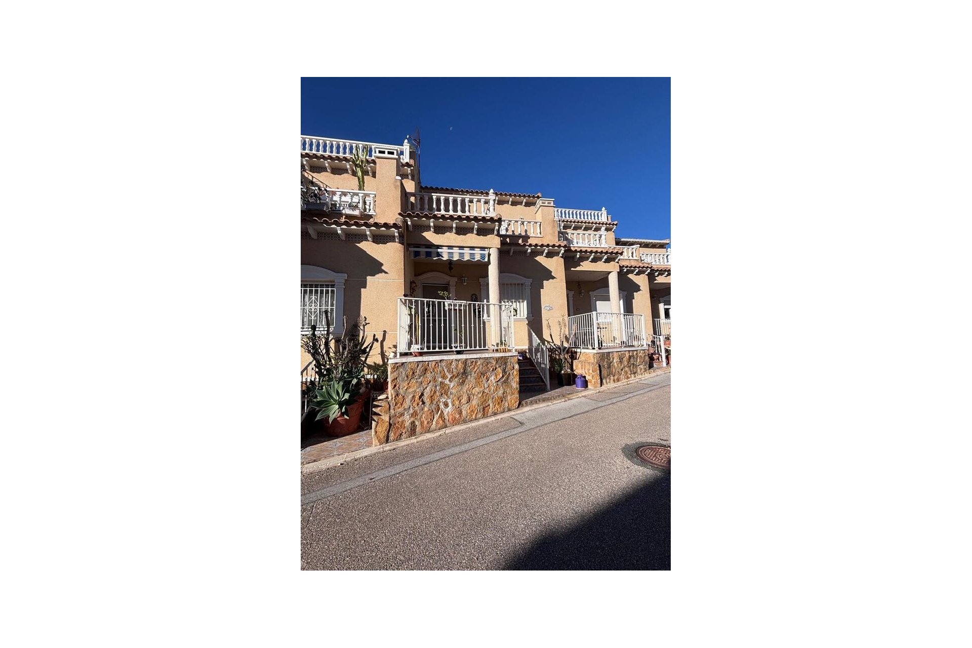 Reventa - Town House -
Villamartin - Costa Blanca