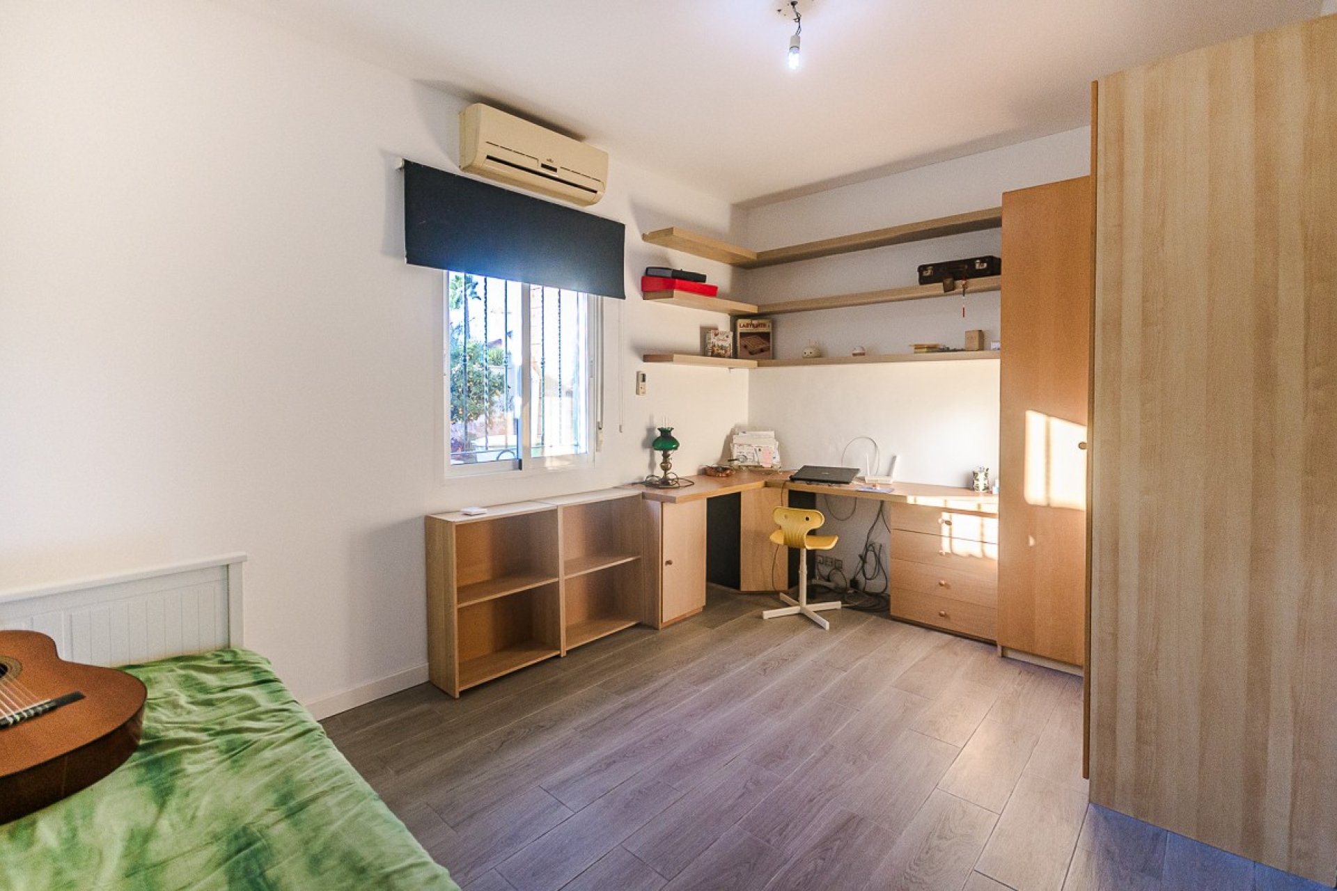 Reventa - Villa -
Benferri - Inland