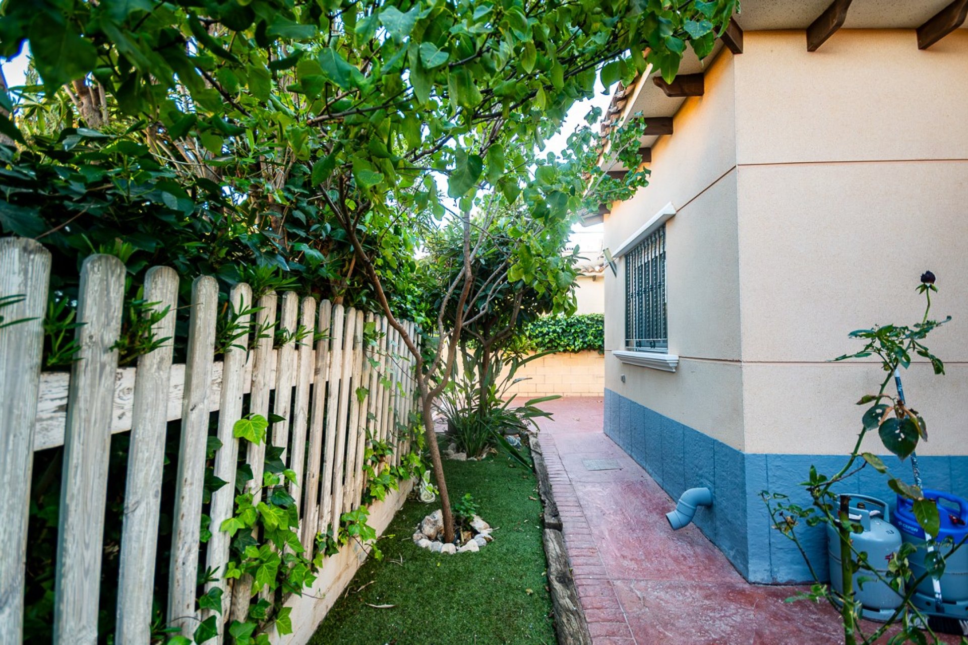 Reventa - Villa -
Benferri - Inland