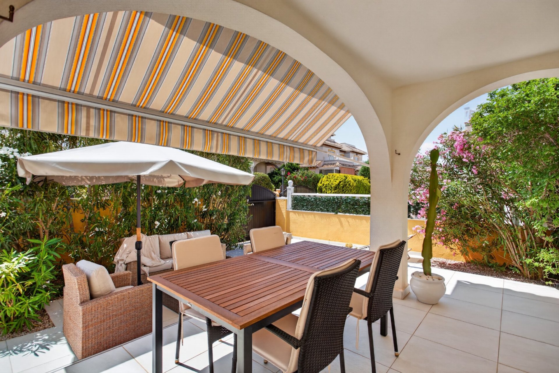 Reventa - Villa -
Orihuela Costa - Costa Blanca