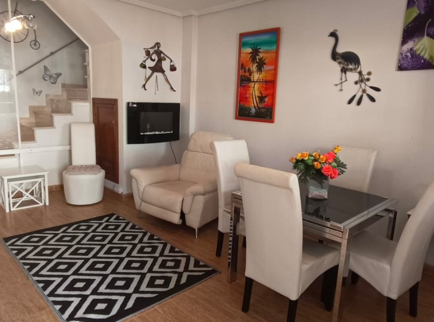 Reventa - Villa -
Orihuela Costa - Costa Blanca