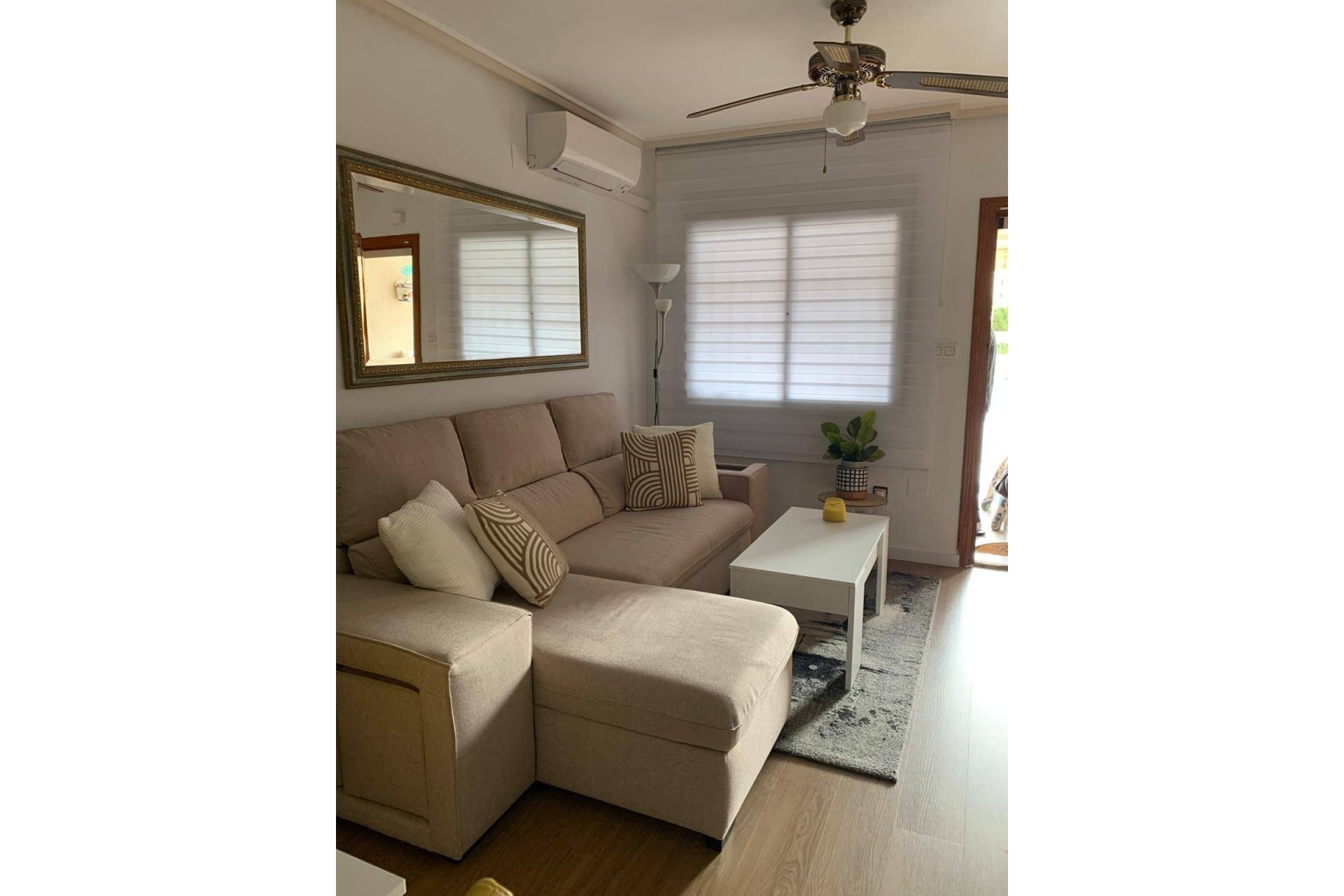 Reventa - Villa -
Orihuela Costa - Las Filipinas