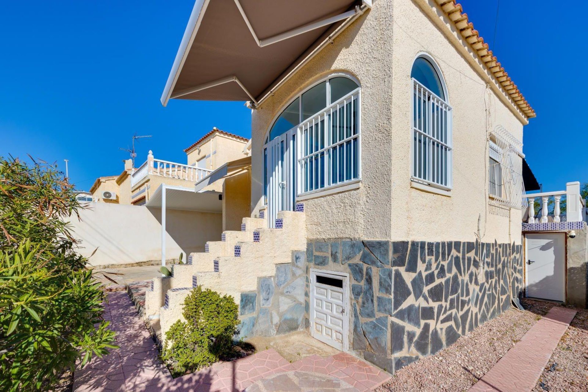 Reventa - Villa -
San Fulgencio - La Marina