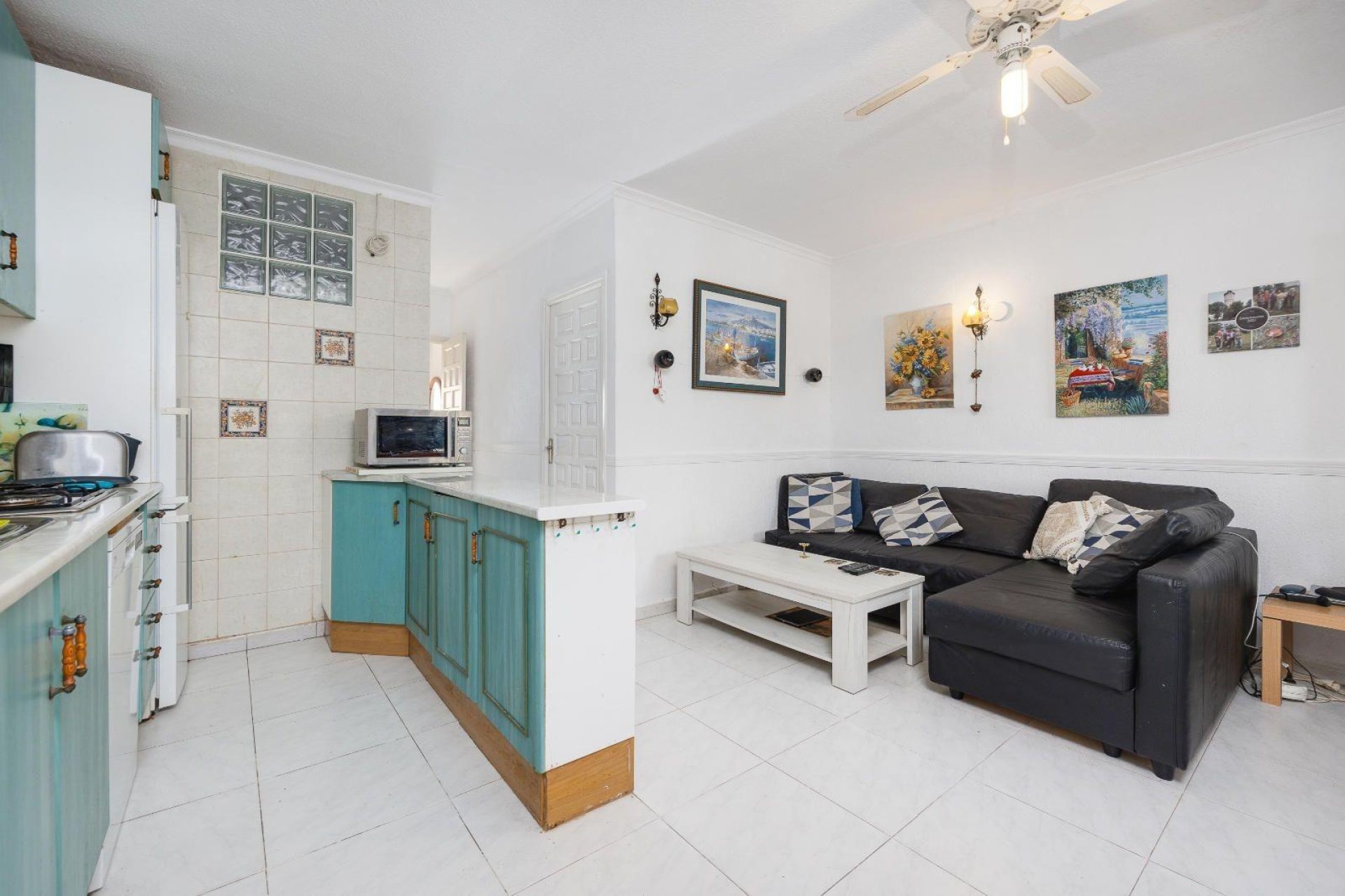 Reventa - Villa -
Torrevieja - Calas Blanca