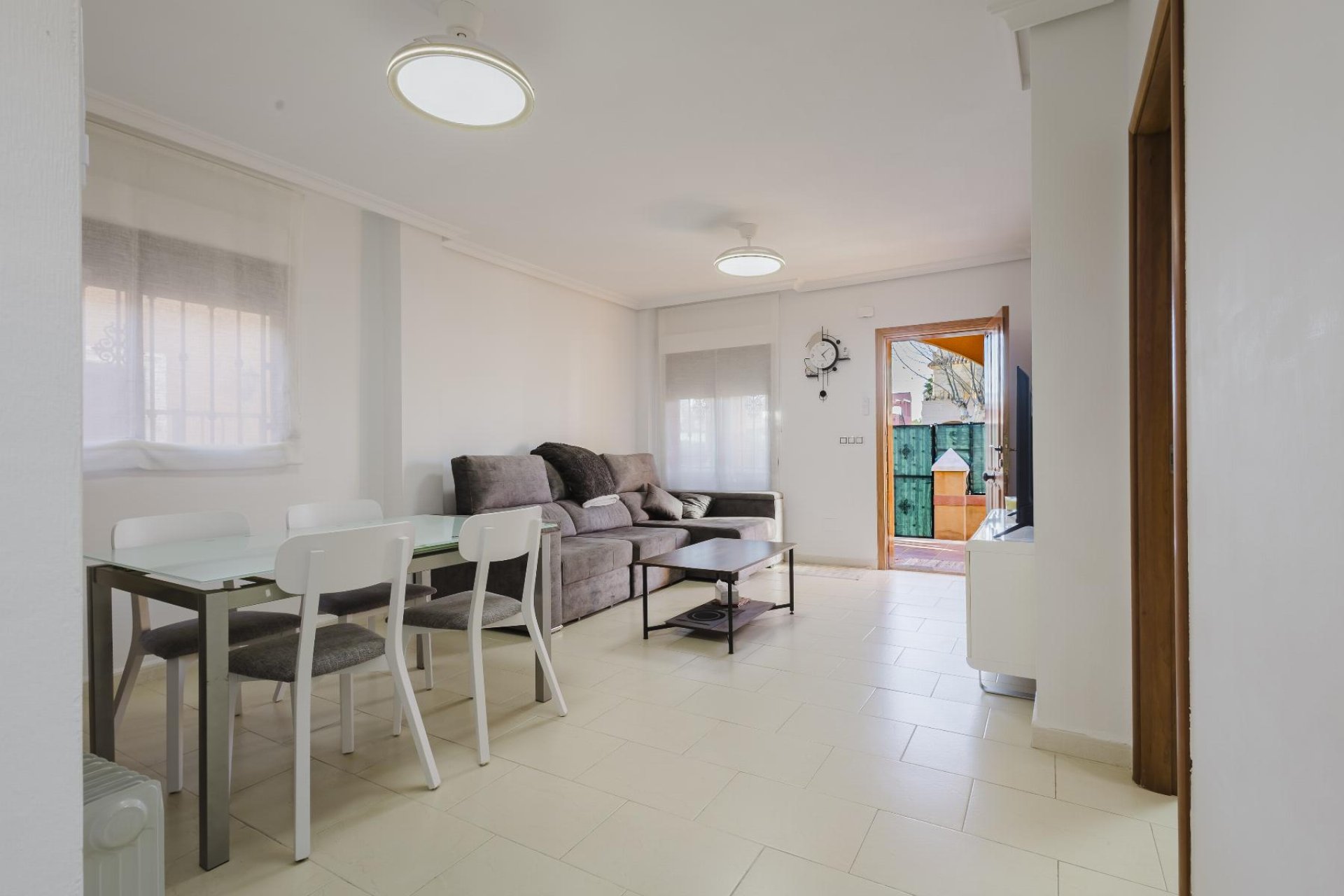 Reventa - Villa -
Torrevieja - Costa Blanca