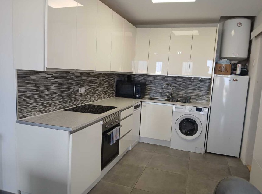 Reventa - Villa -
Villamartin - Costa Blanca