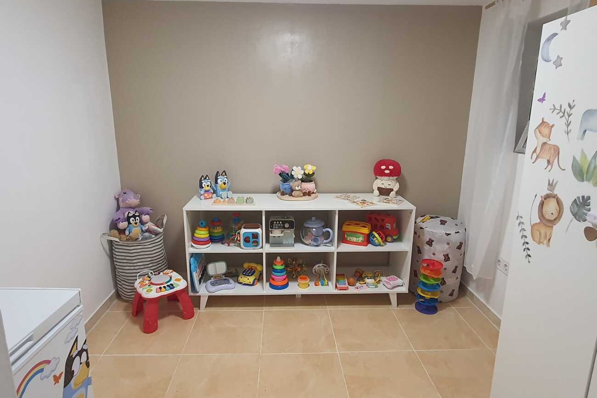 Reventa - Villa -
Villamartin - Costa Blanca