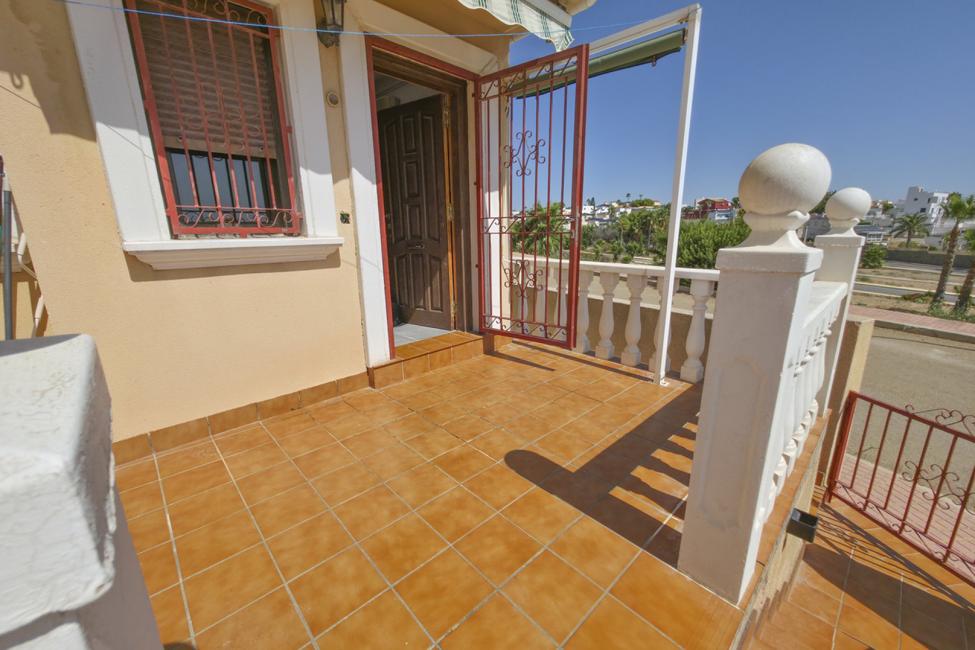 Reventa - Villa -
Villamartin - Costa Blanca