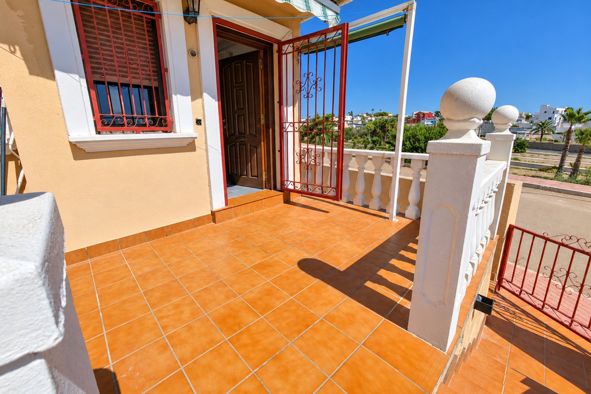 Reventa - Villa -
Villamartin - Costa Blanca