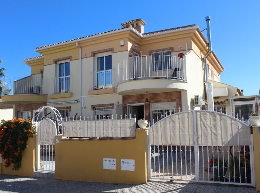 Reventa - Villa -
Villamartin - Costa Blanca