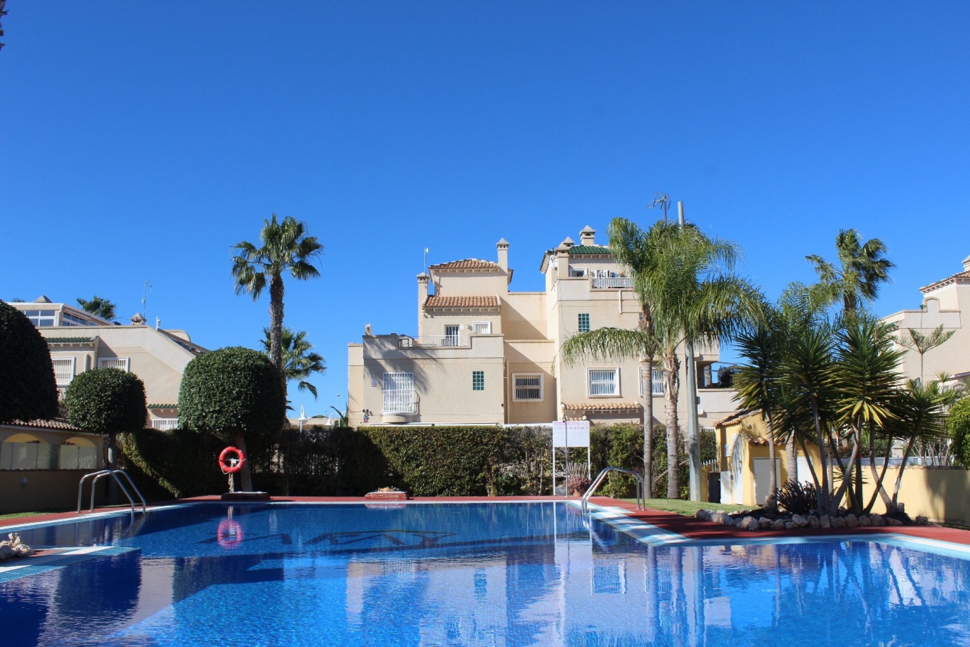 Reventa - Villa -
Villamartin - Costa Blanca