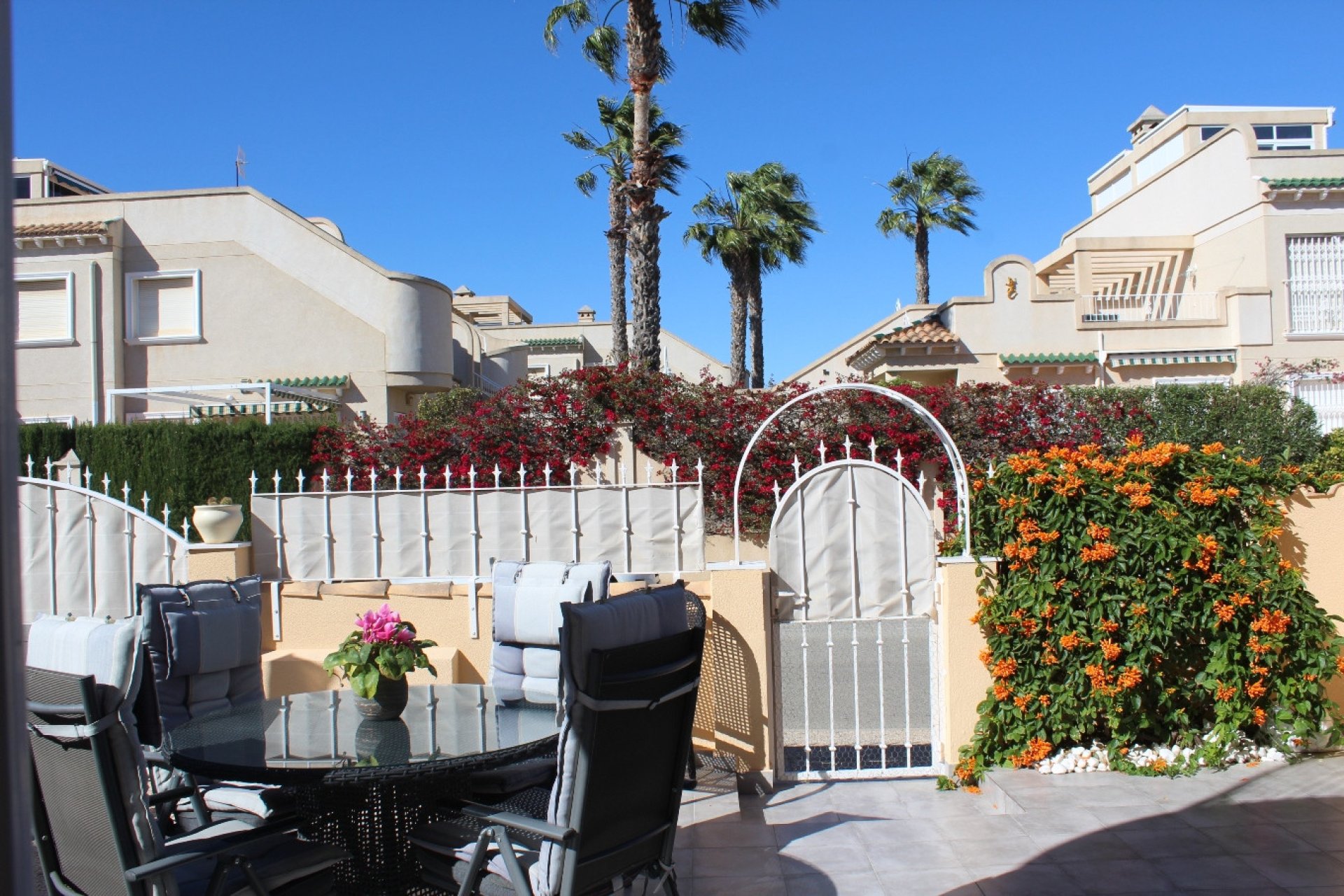 Reventa - Villa -
Villamartin - Costa Blanca