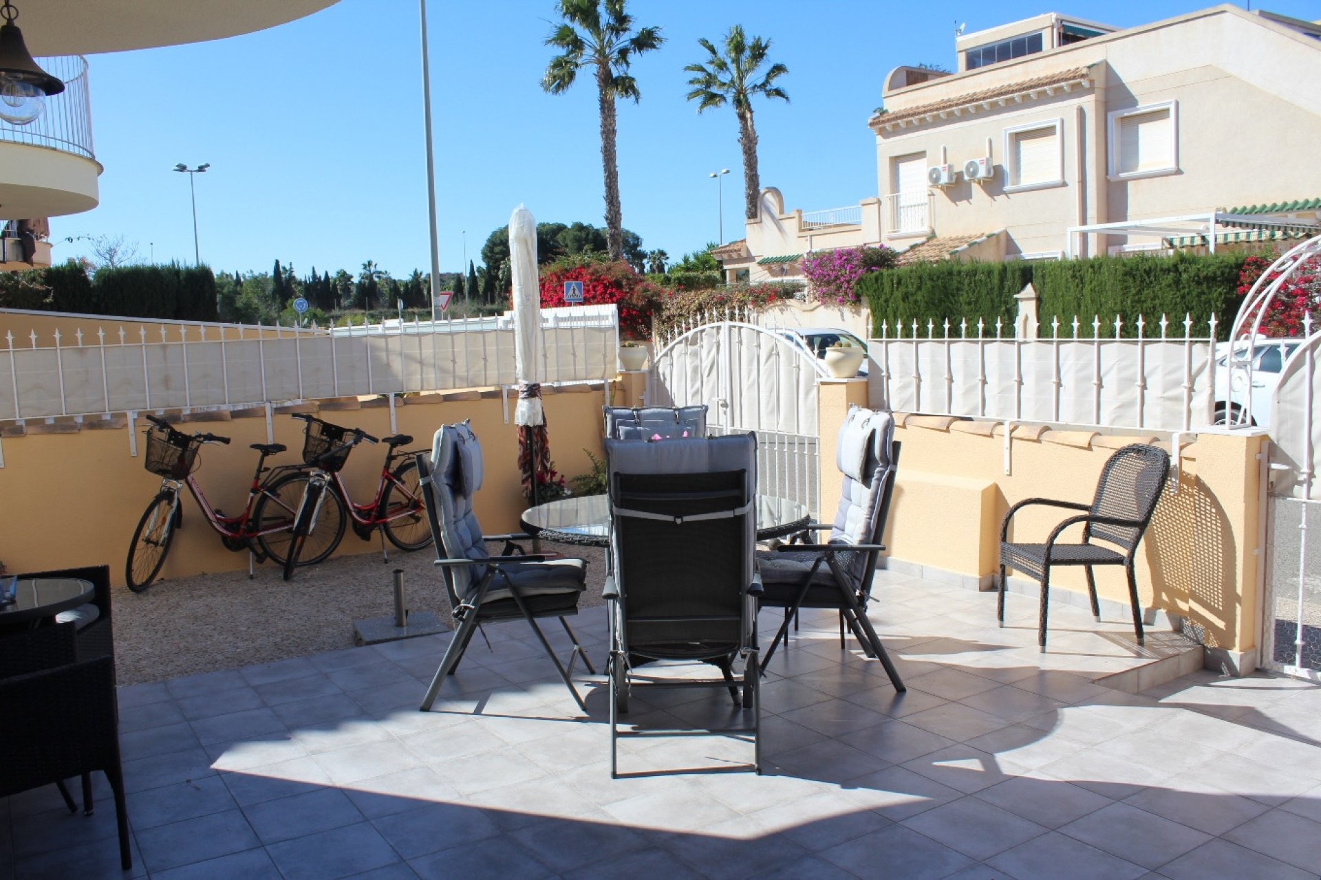 Reventa - Villa -
Villamartin - Costa Blanca
