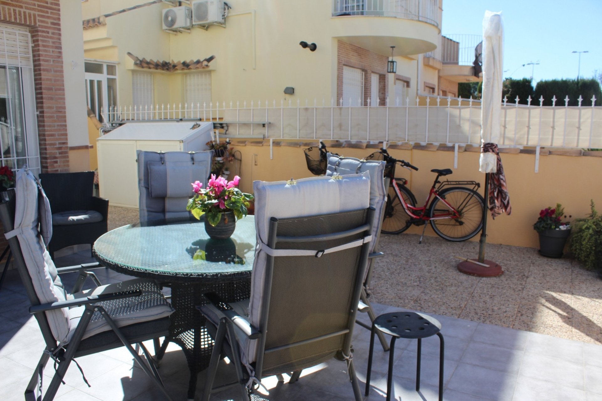 Reventa - Villa -
Villamartin - Costa Blanca