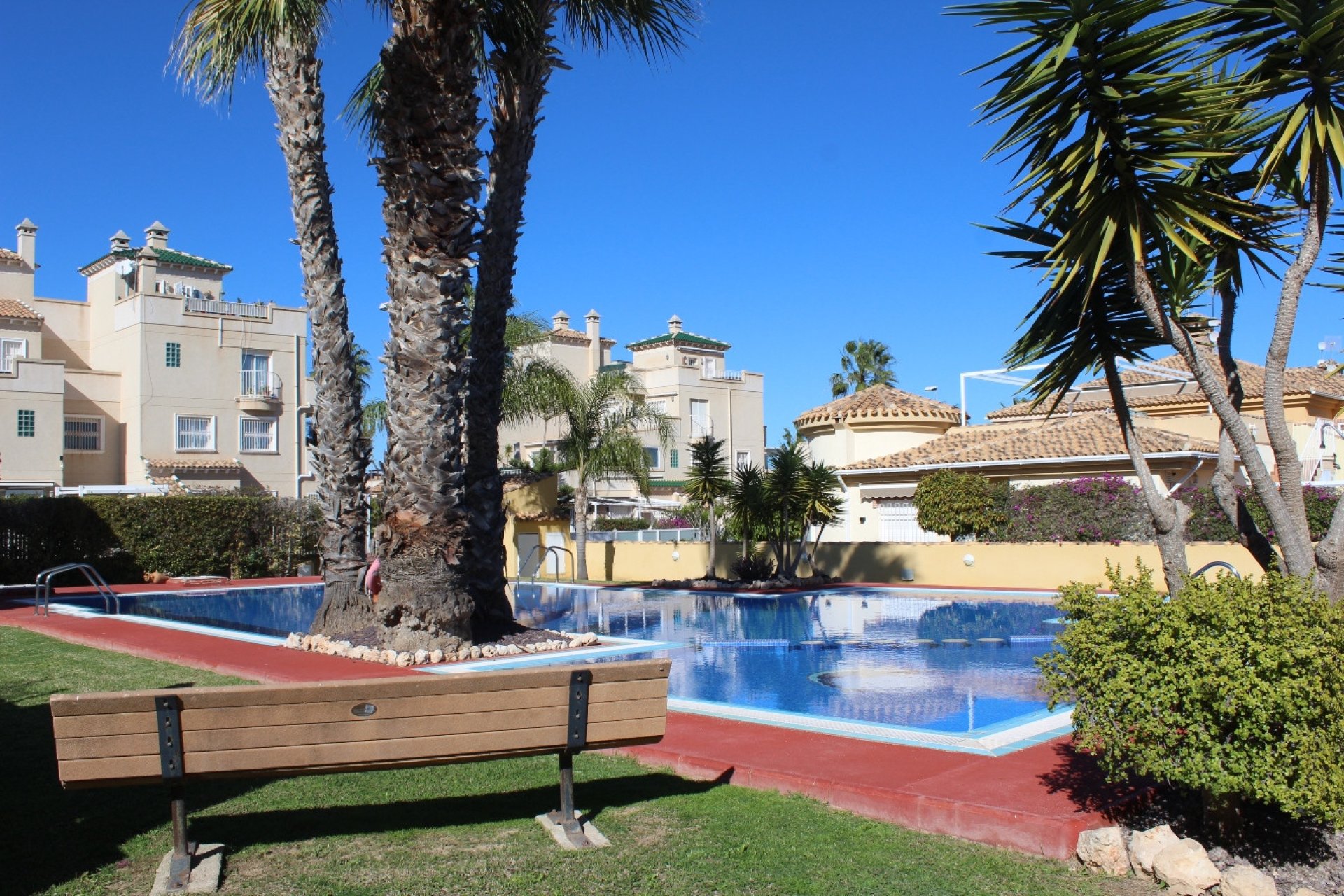 Reventa - Villa -
Villamartin - Costa Blanca